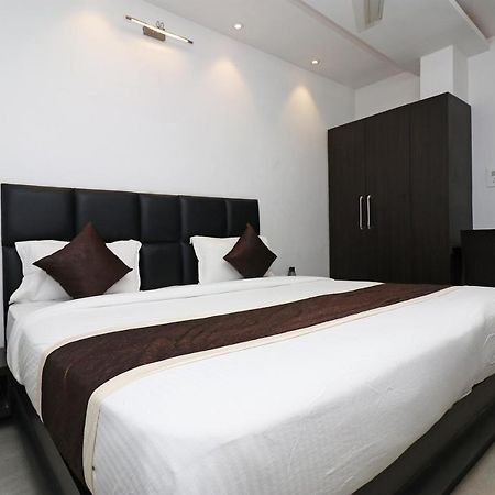 Oyo 23009 Hotel Maxx Lucknow Zewnętrze zdjęcie