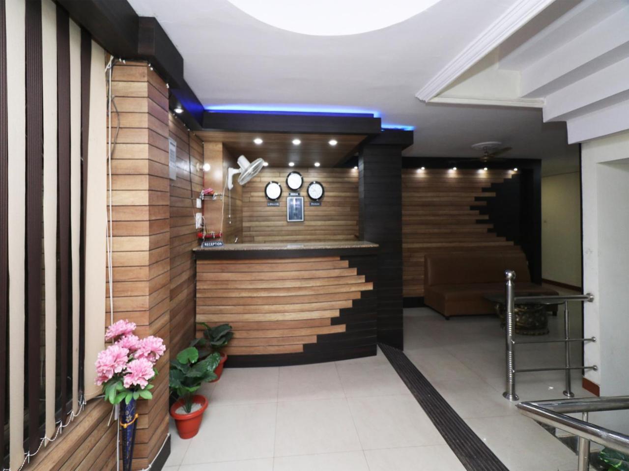 Oyo 23009 Hotel Maxx Lucknow Zewnętrze zdjęcie