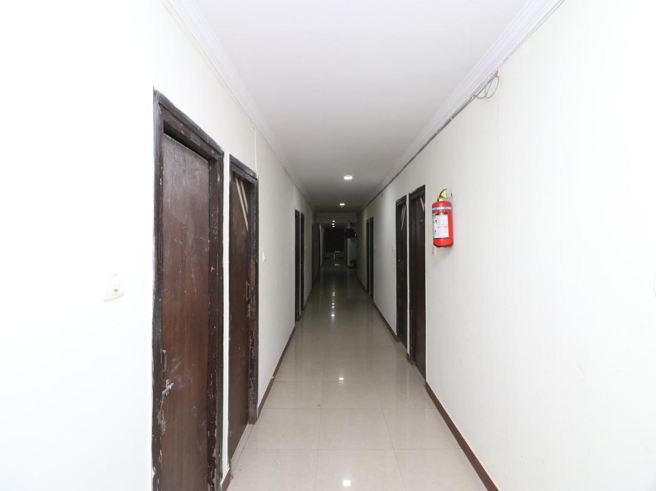 Oyo 23009 Hotel Maxx Lucknow Zewnętrze zdjęcie