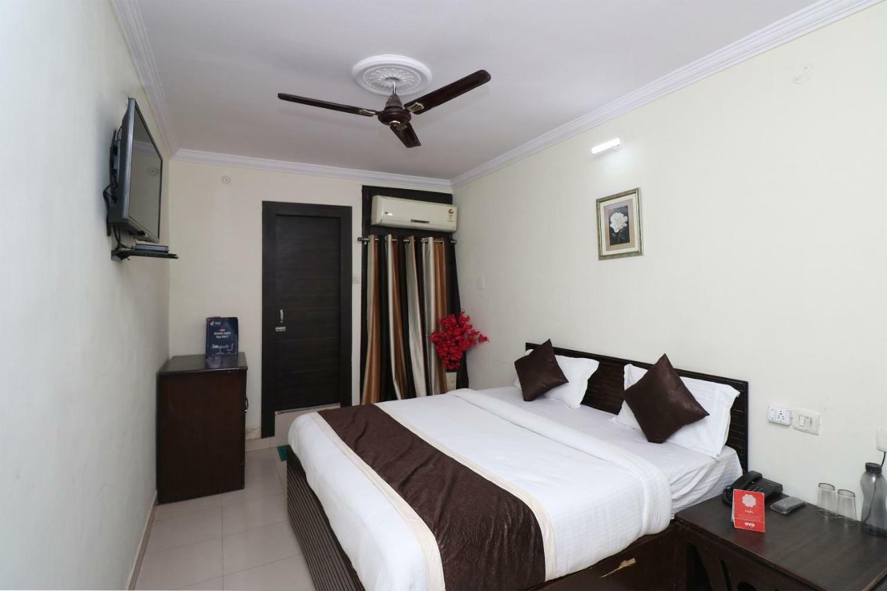 Oyo 23009 Hotel Maxx Lucknow Zewnętrze zdjęcie